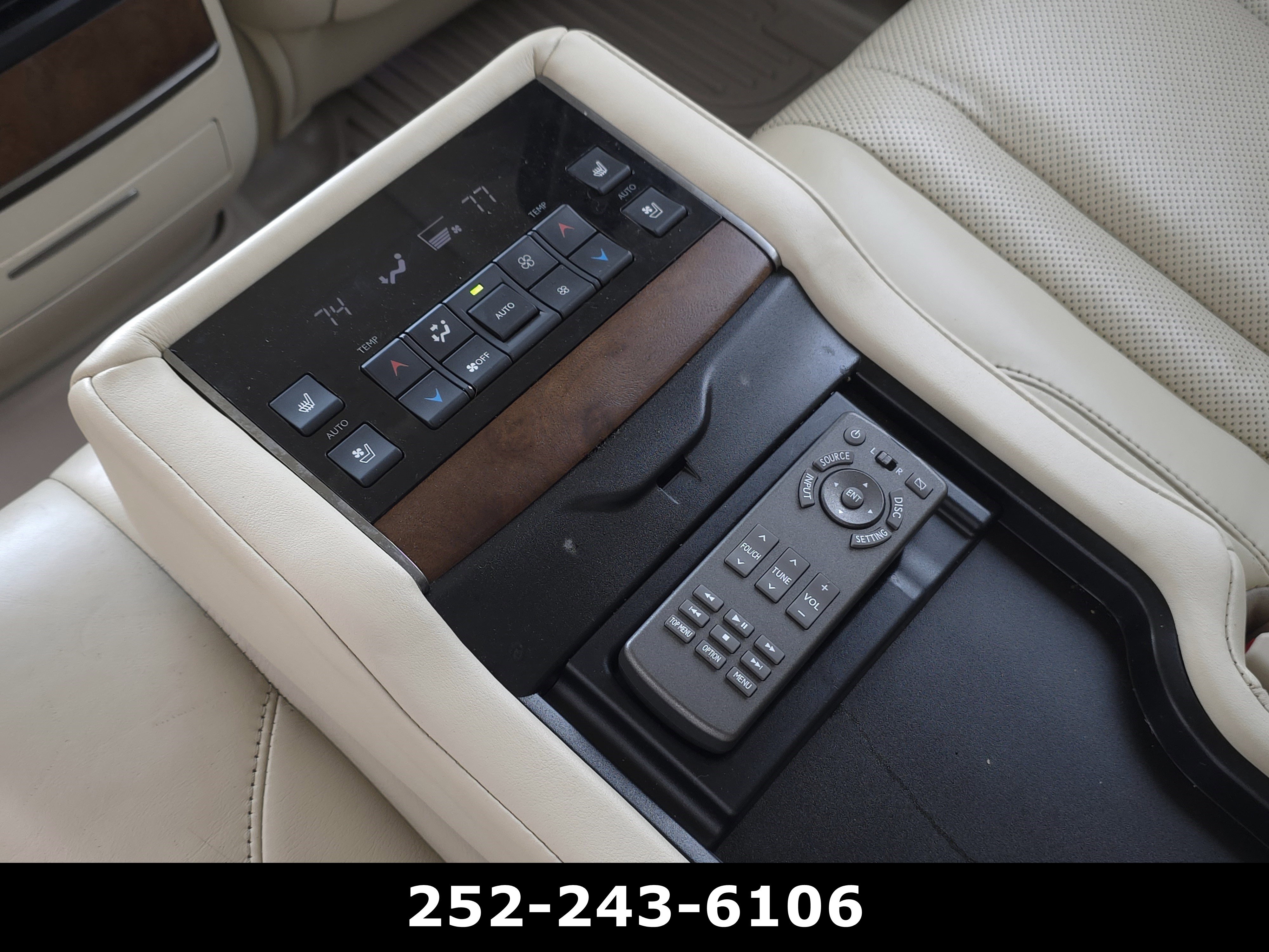 Used 2016 Lexus LX 570 4WD w/ Luxury Package image 36