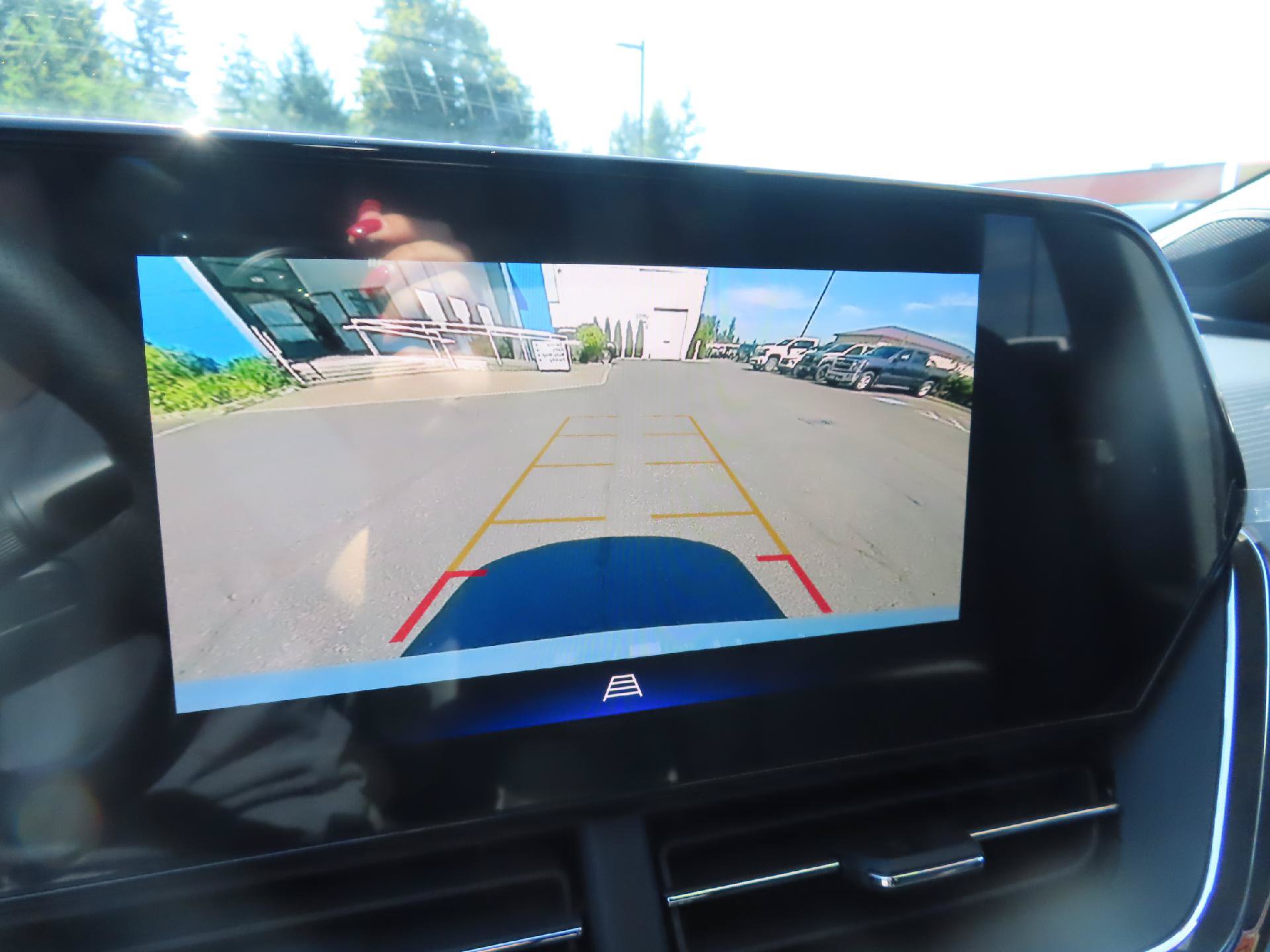 New 2026 Chevrolet Trax RS w/ Driver Confidence Package FWD image 32
