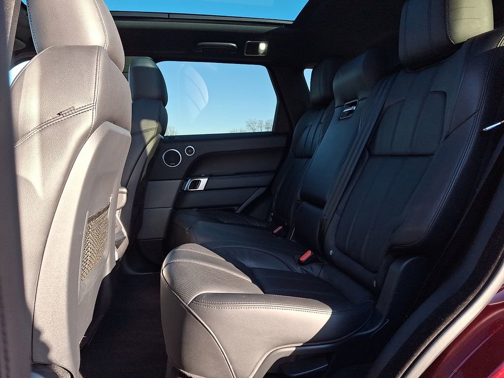 Used 2017 Land Rover Range Rover Sport SE image 13