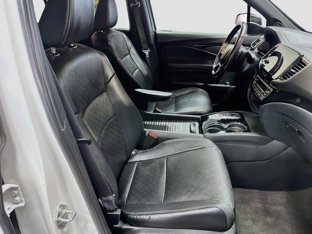 Used 2020 Honda Passport Touring image 30