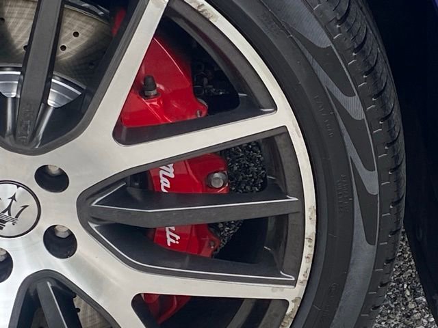 Used 2019 Maserati Levante GTS image 13