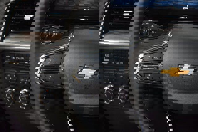 New 2026 Chevrolet Suburban Premier image 38