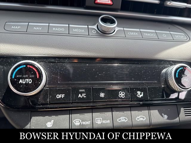 Used 2023 Hyundai Elantra SEL w/ Convenience Package FWD image 10