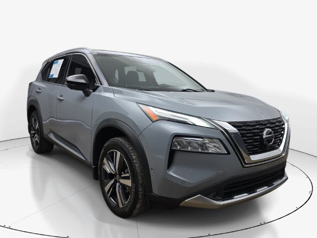 Used 2021 Nissan Rogue Platinum FWD image 3