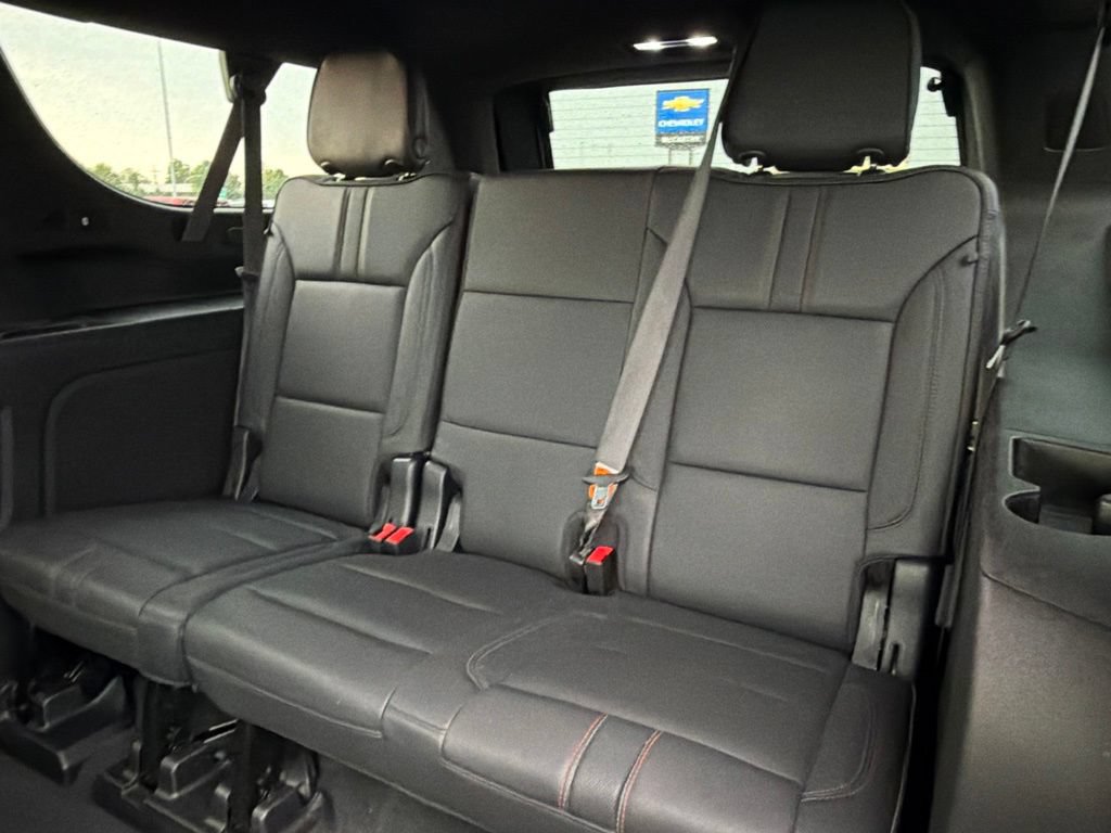 Used 2022 Chevrolet Suburban RST w/ Luxury Package AWD/4WD image 14