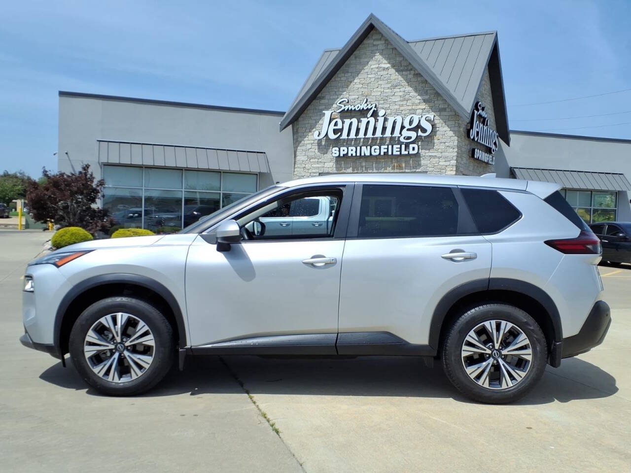 Used 2023 Nissan Rogue SV
