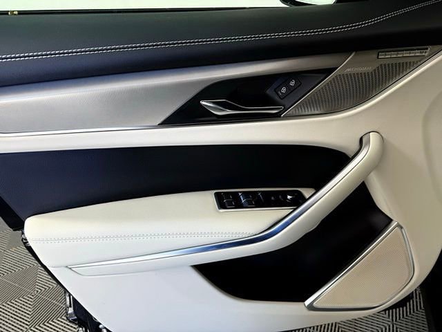 New 2026 Jaguar F-PACE R-Dynamic S image 11