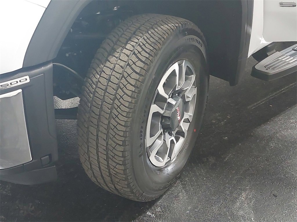 New 2026 GMC Sierra 3500 SLT w/ SLT Premium Package image 35