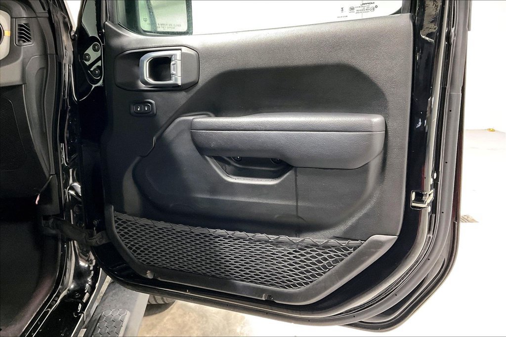 Used 2024 Jeep Wrangler Unlimited Sport AWD/4WD image 23