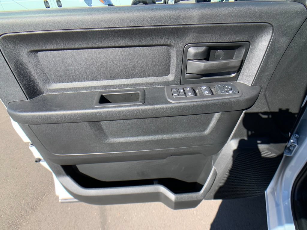 New 2026 RAM 5500 Tradesman w/ Chrome Appearance Group AWD/4WD image 38
