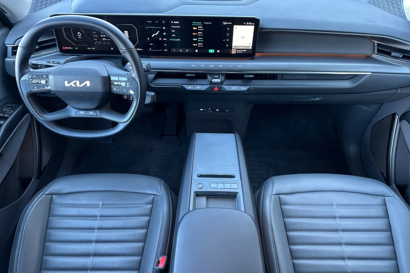 Certified 2025 Kia EV9 Land w/ Towing Package image 16