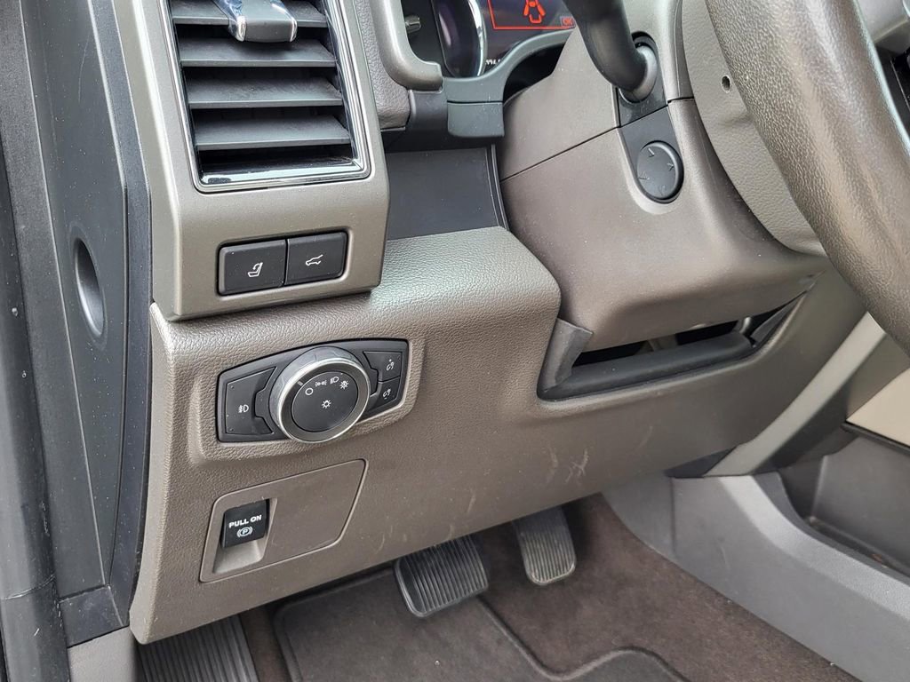 Used 2021 Ford Expedition XLT image 20