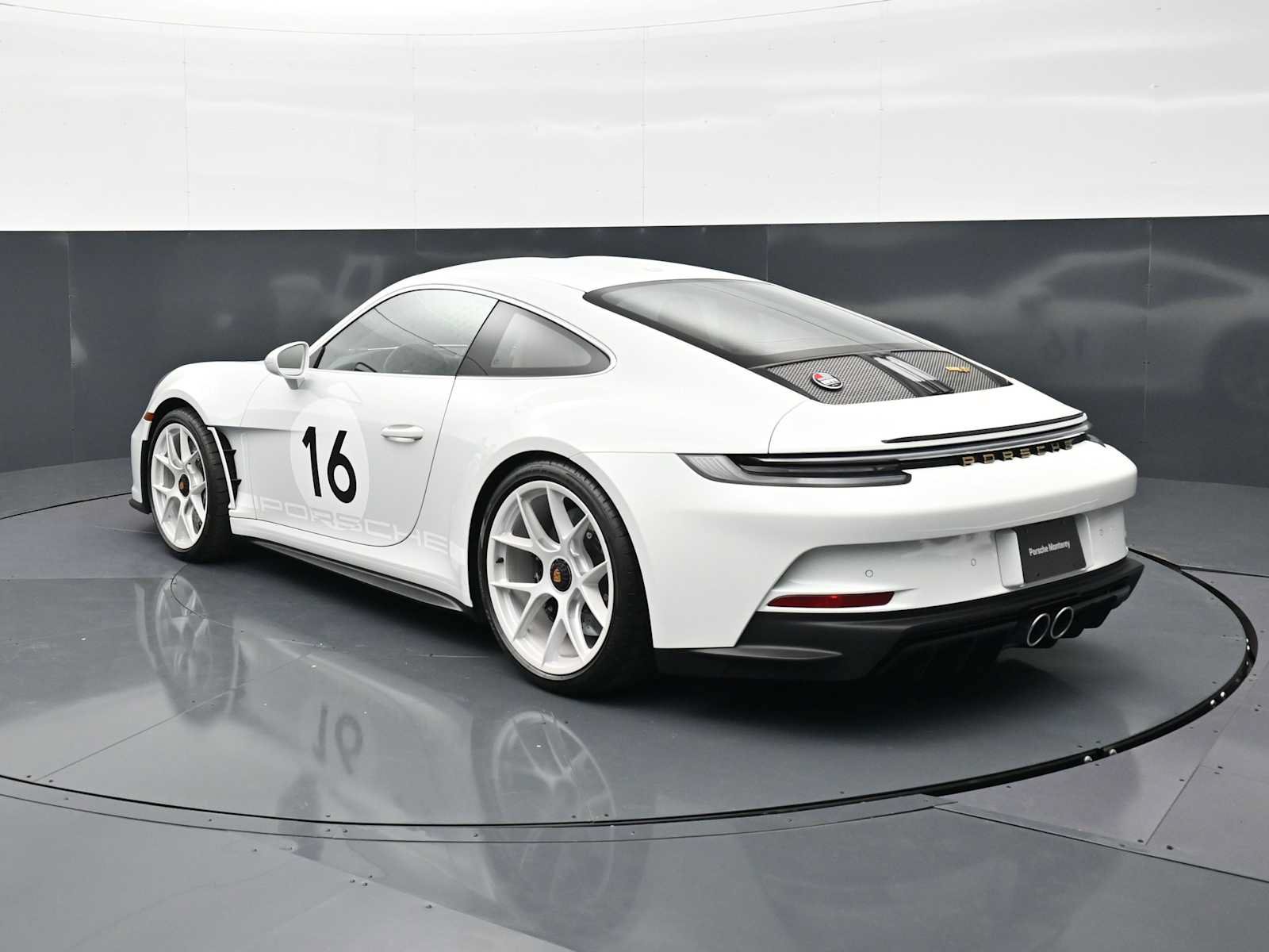 Certified 2024 Porsche 911 GT3 RS RWD image 3