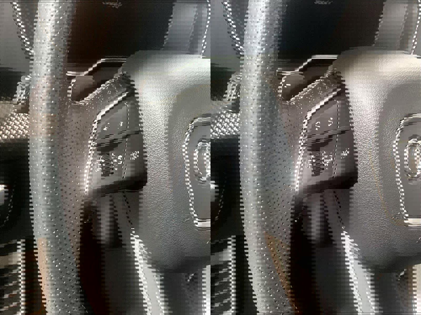 Used 2024 Audi SQ5 Prestige w/ Prestige Package image 24