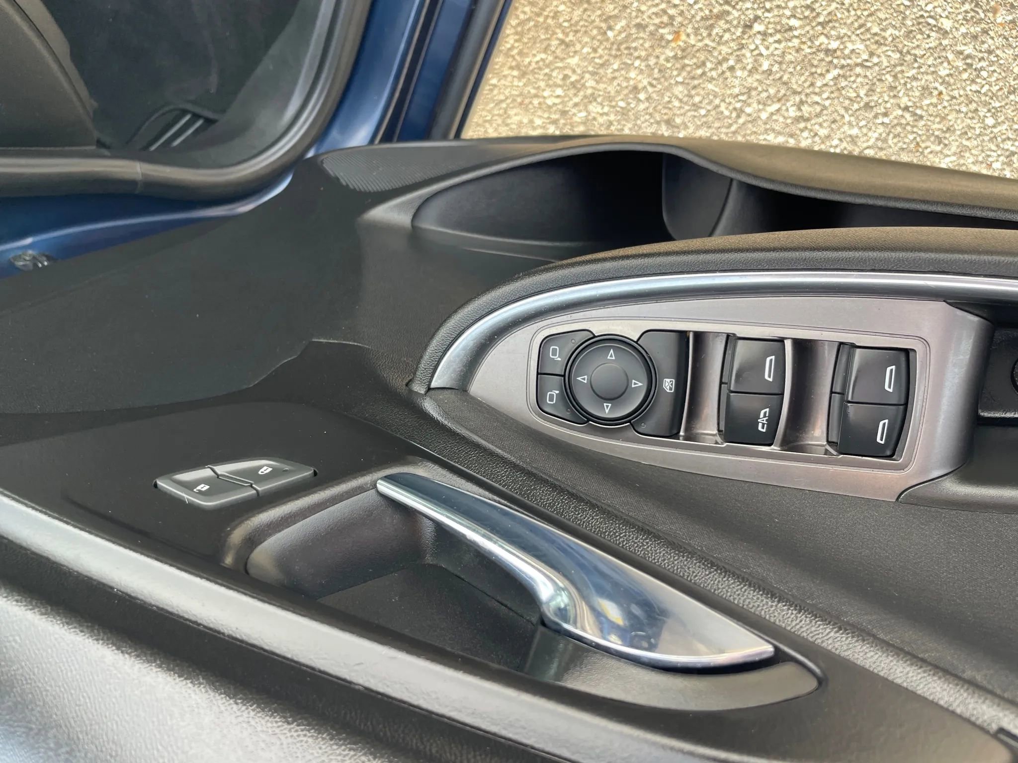 Used 2021 Chevrolet Malibu LT image 17