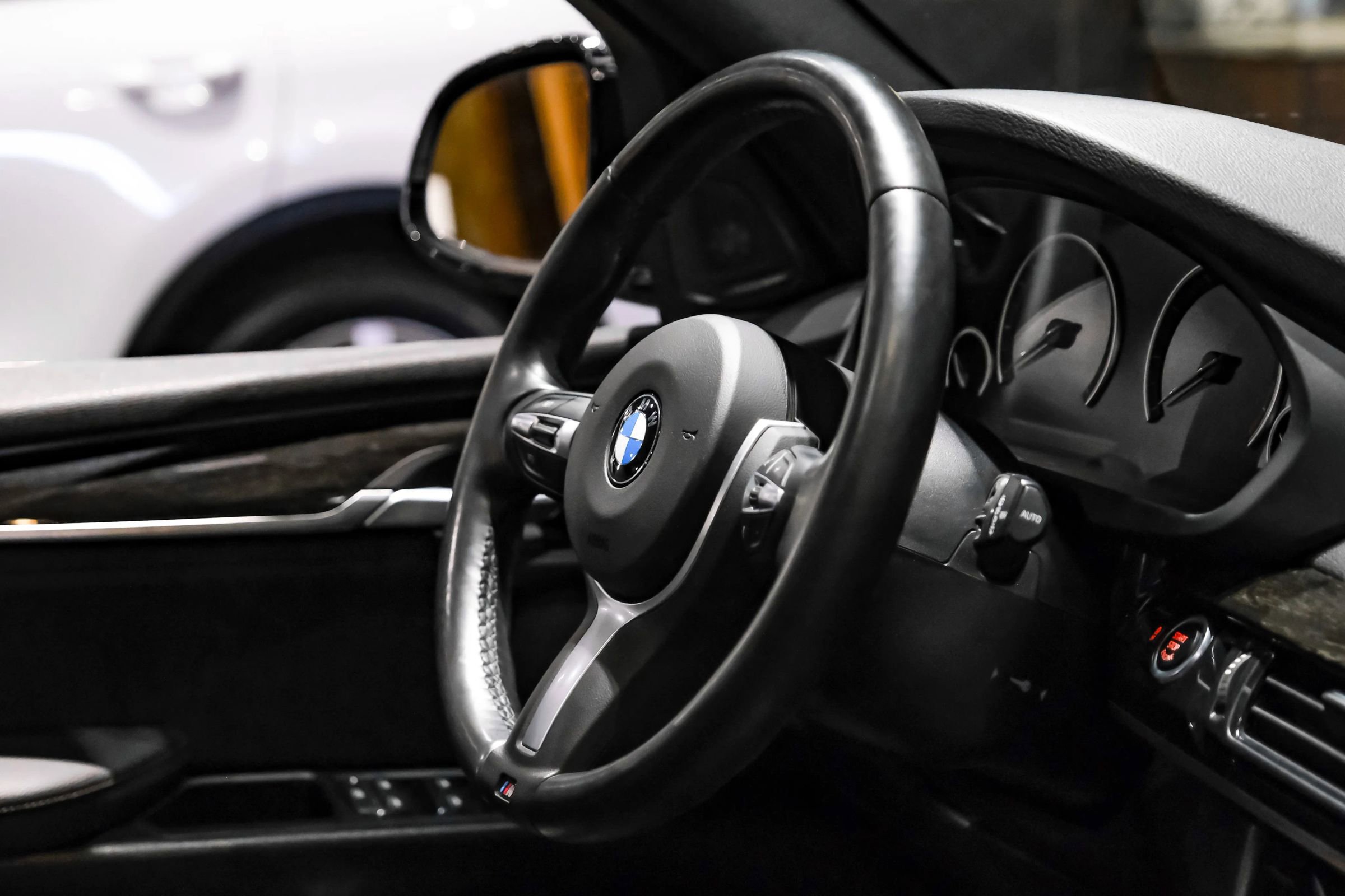 Used 2018 BMW X5 xDrive50i AWD/4WD image 13