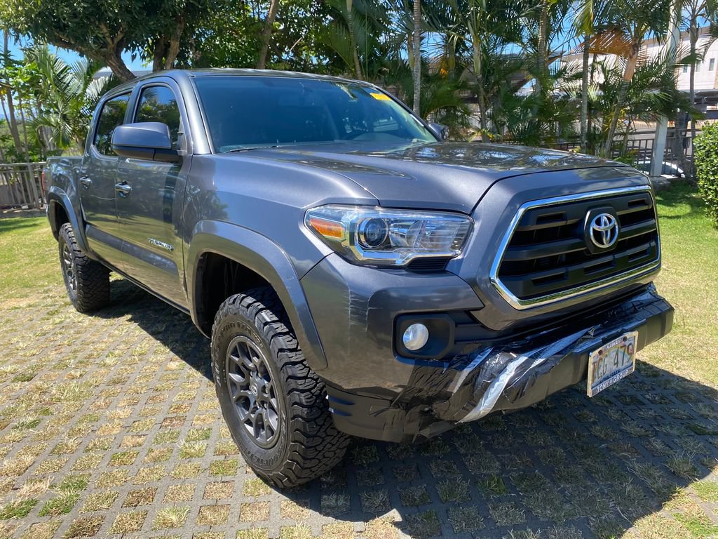 Used 2017 Toyota Tacoma SR5 RWD image 1