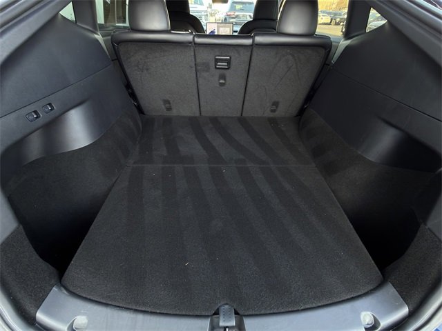 Used 2020 Tesla Model Y Long Range image 25
