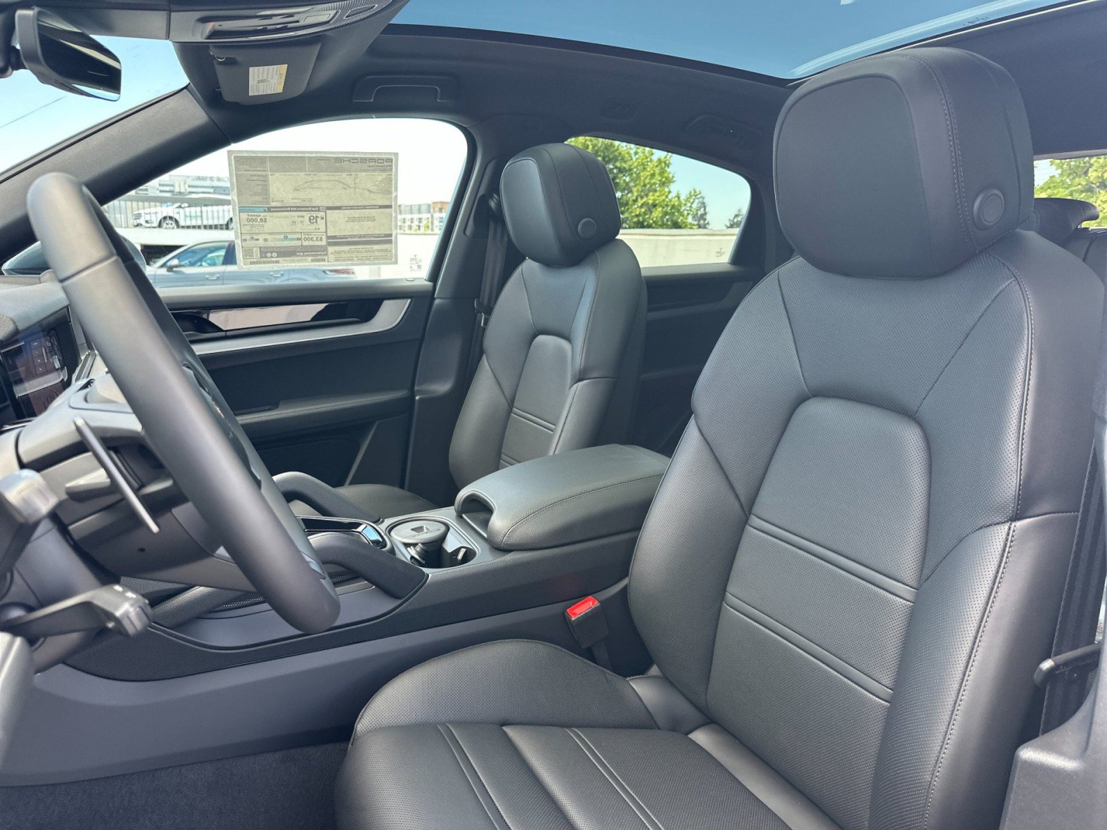 New 2026 Porsche Cayenne Coupe AWD/4WD image 5