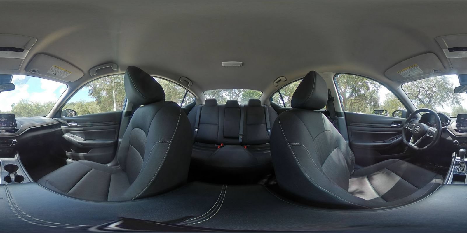 Used 2025 Nissan Altima 2.5 SV FWD image 39
