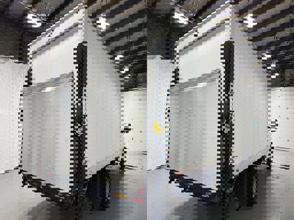 Used 2022 Chevrolet Express 3500 w/ Power Convenience Package image 7