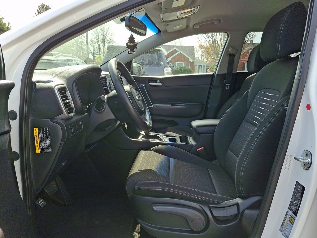 Used 2018 Kia Sportage LX image 13