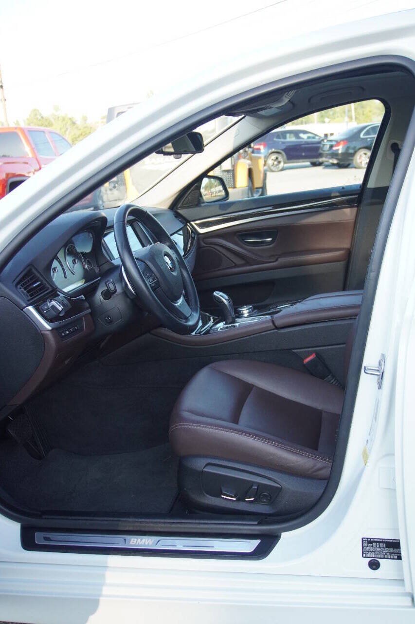 Used 2016 BMW 528i Sedan RWD image 9