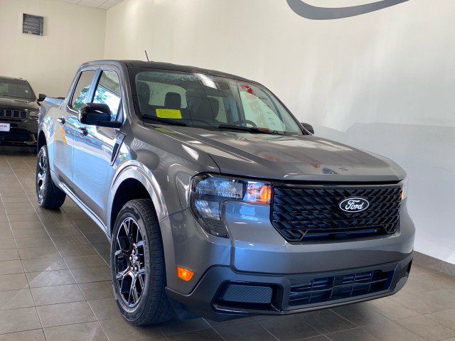 New 2025 Ford Maverick XLT w/ XLT Luxury Package image 2