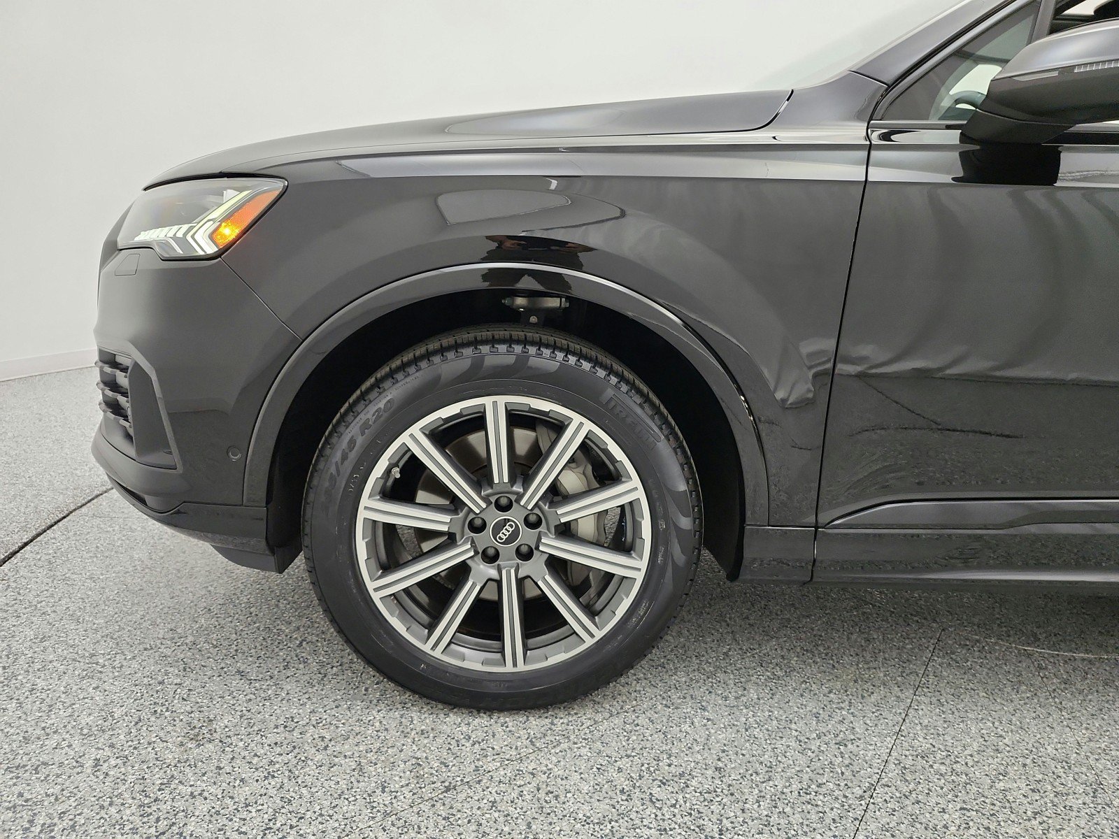 Used 2023 Audi Q7 2.0T Premium Plus w/ Premium Plus Package AWD/4WD image 18