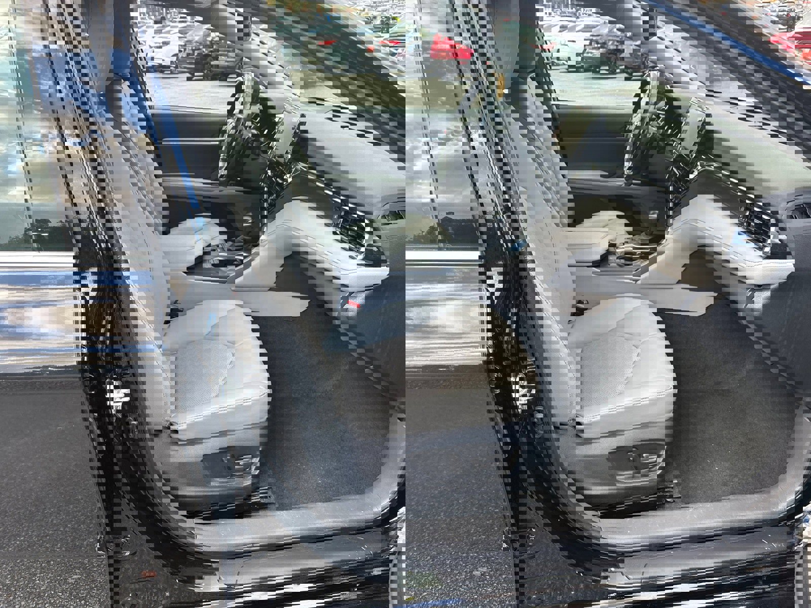 Used 2023 Toyota Camry XSE image 13