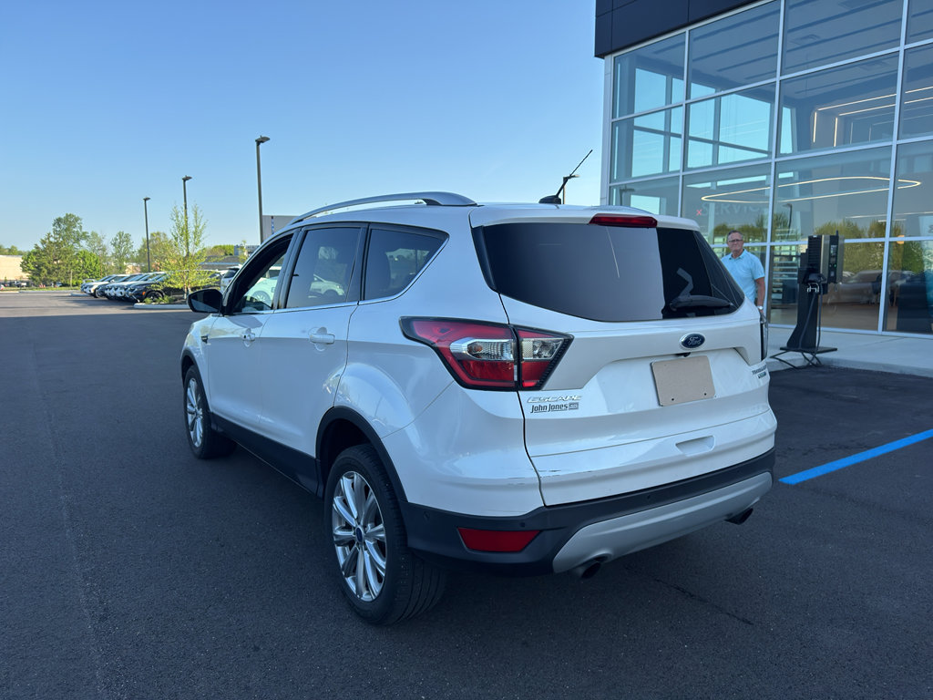 Used 2017 Ford Escape Titanium w/ Equipment Group 301A AWD/4WD image 8