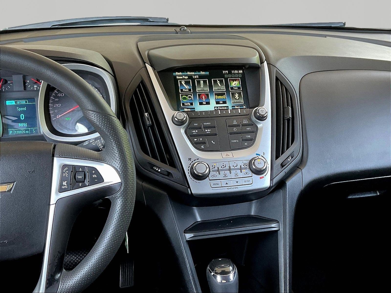Used 2017 Chevrolet Equinox LT FWD image 9