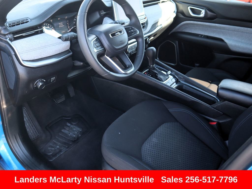 Used 2024 Jeep Compass Sport image 17