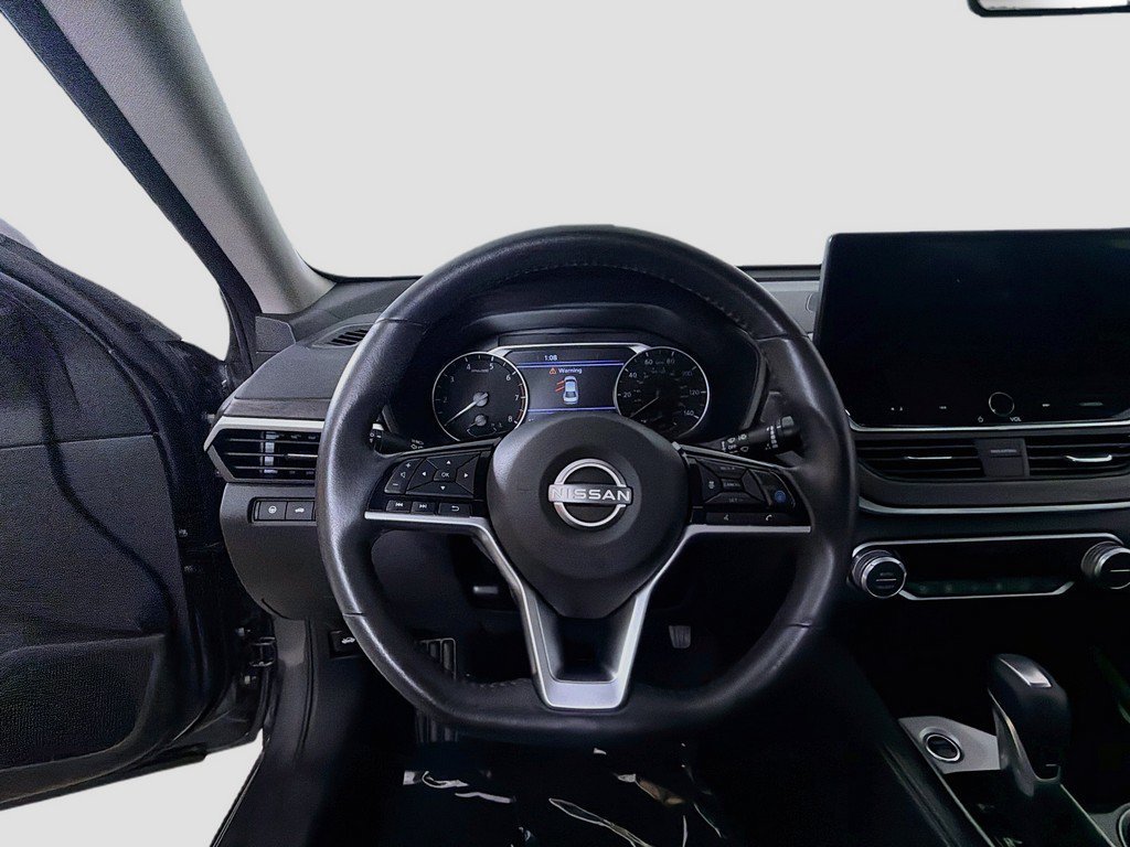Used 2023 Nissan Altima 2.5 SL FWD image 32