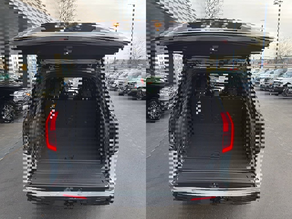 New 2026 Ford Expedition Tremor image 6