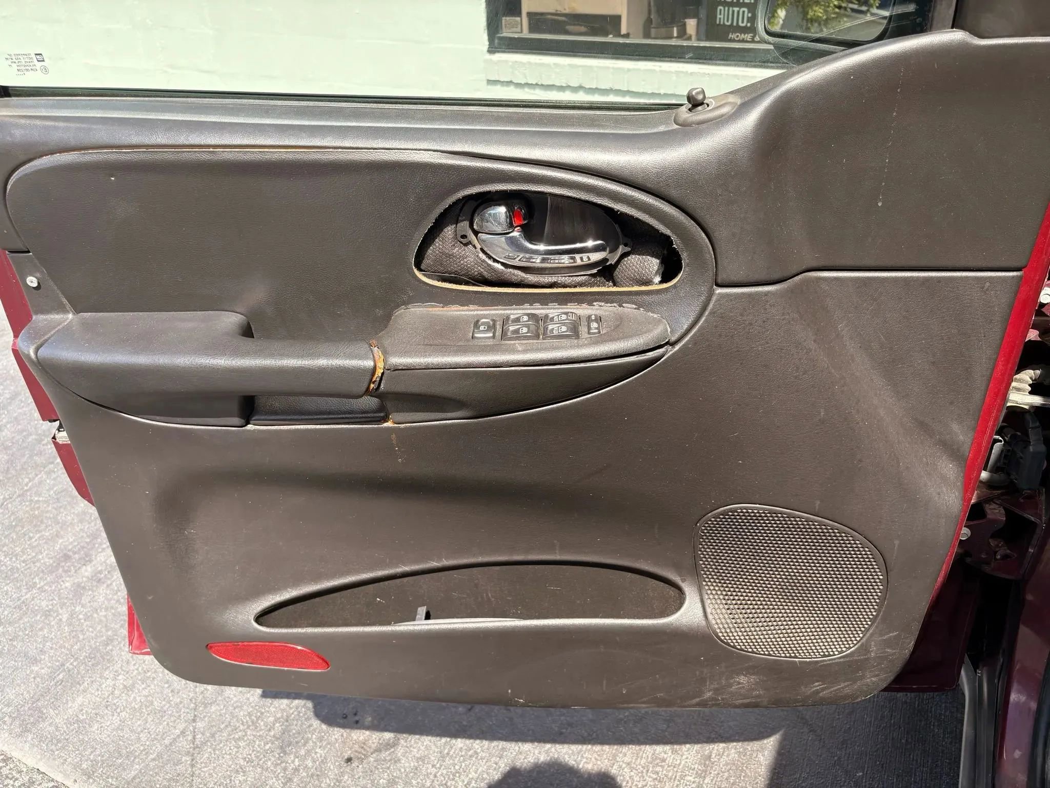 Used 2005 Chevrolet TrailBlazer LT AWD/4WD image 10