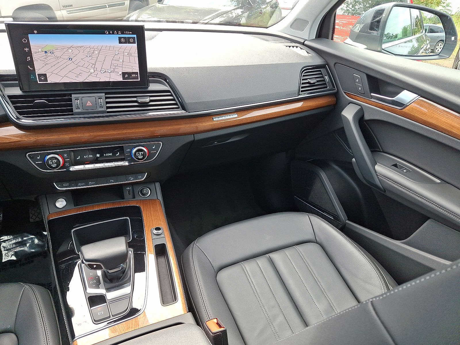 Certified 2023 Audi Q5 2.0T Premium Plus w/ Premium Plus Package AWD/4WD image 11