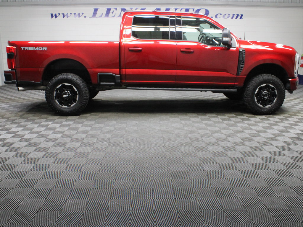 Used 2025 Ford F250 XLT w/ Tremor Off-Road Package AWD/4WD image 2