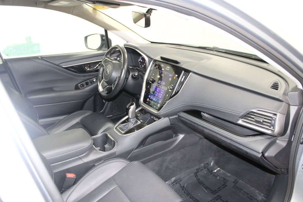 Used 2022 Subaru Outback Limited image 27