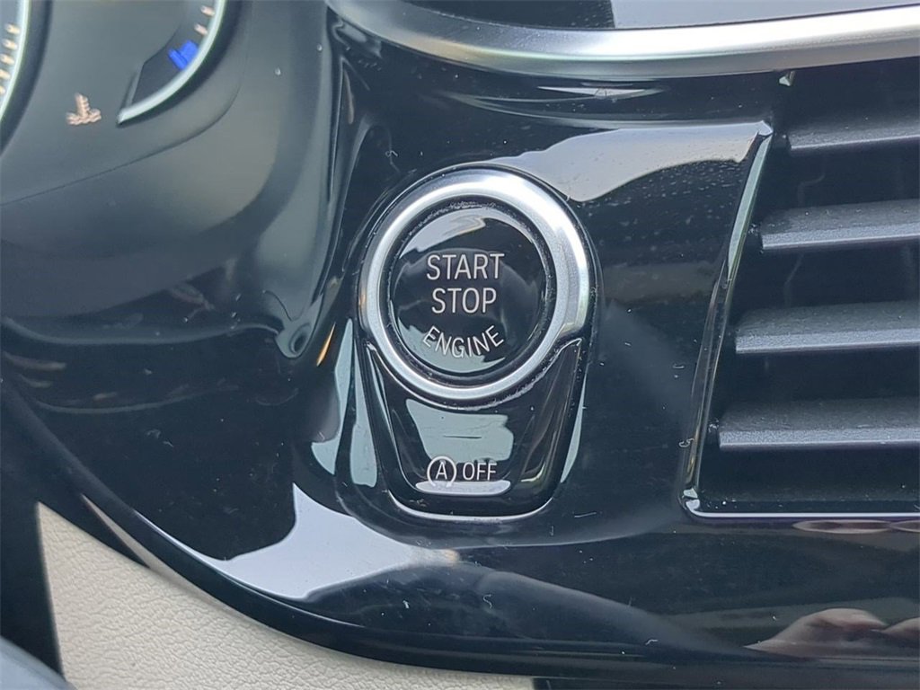 Used 2018 BMW M550i xDrive image 30