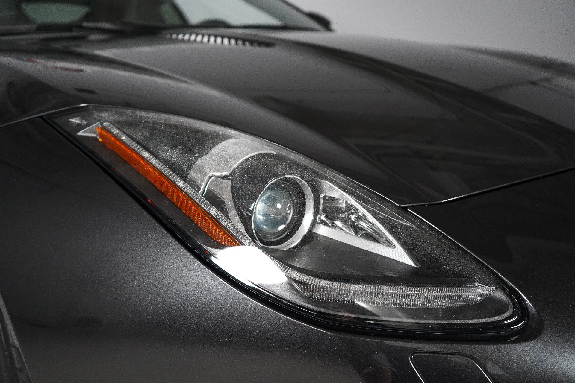 Used 2015 Jaguar F-TYPE S RWD image 30