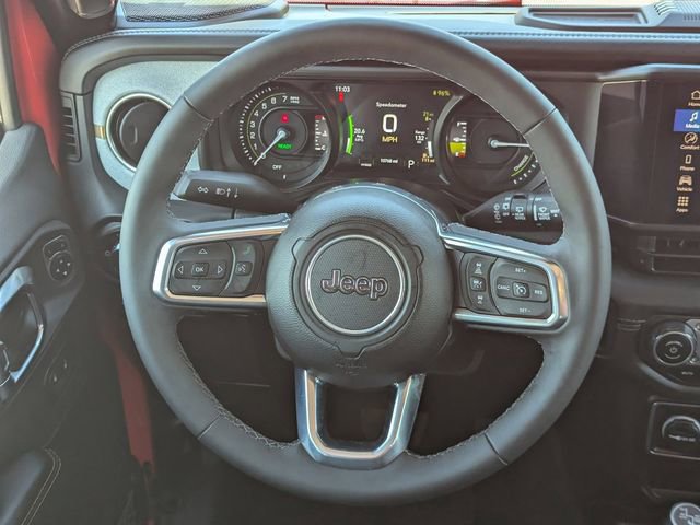 Used 2025 Jeep Wrangler Unlimited Sahara w/ Safety Group image 18