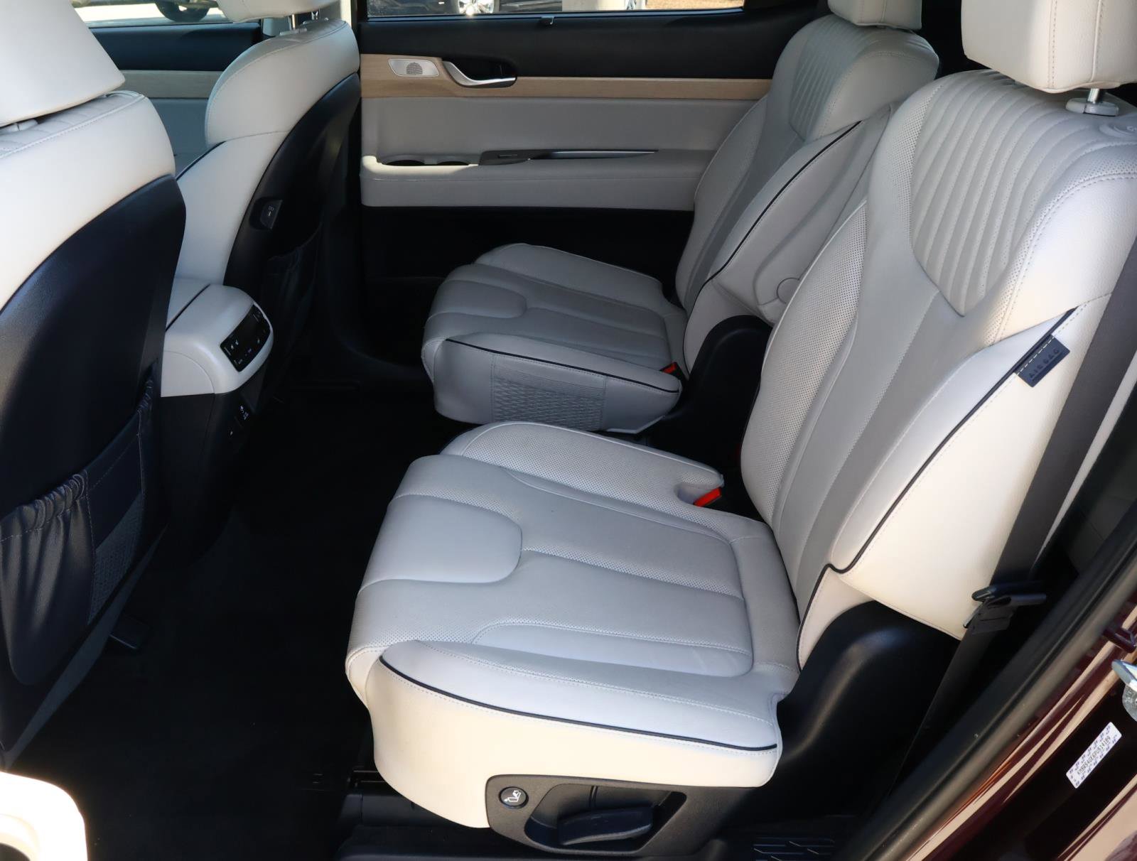 Used 2023 Hyundai Palisade Limited FWD image 22