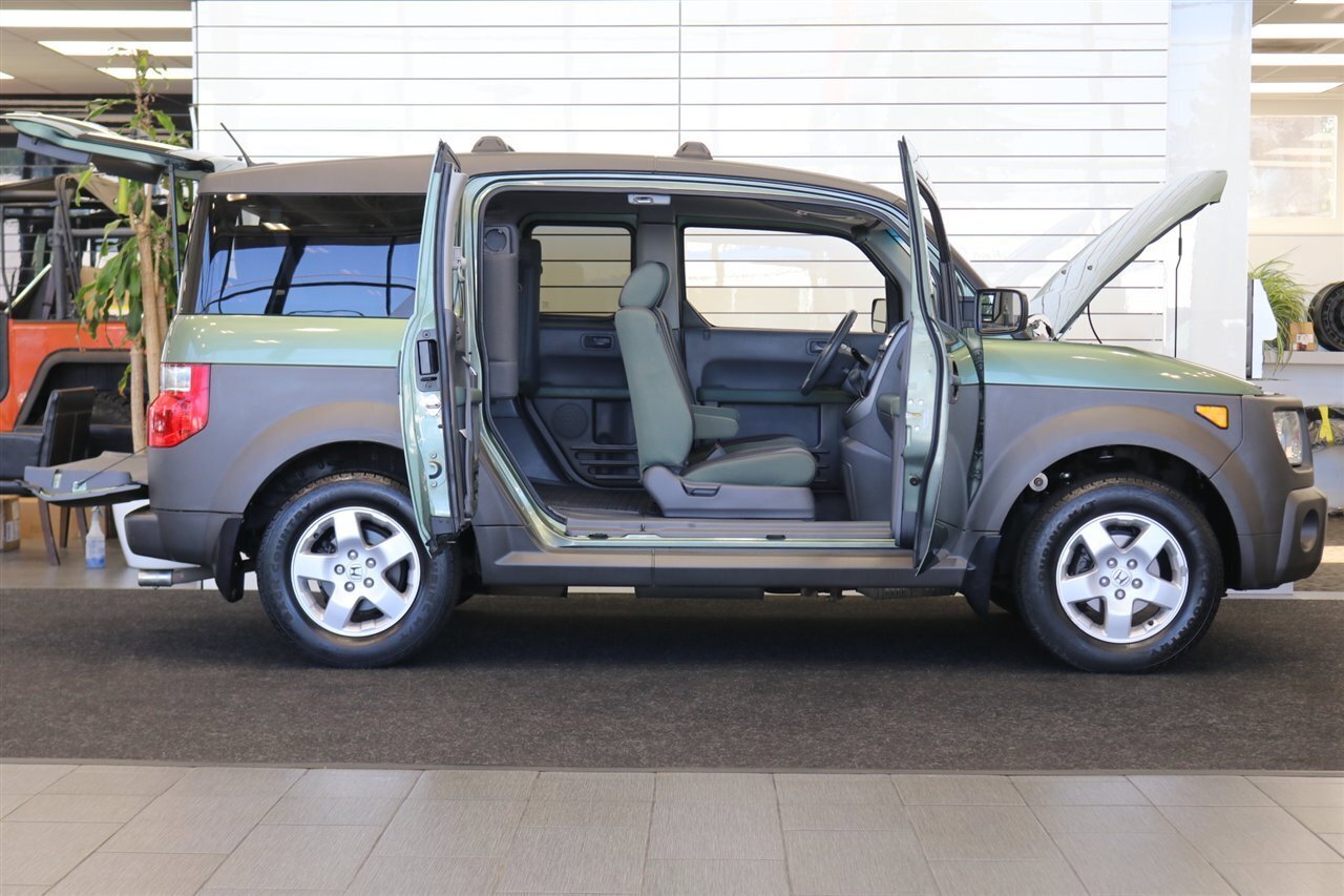 Used 2005 Honda Element EX image 11