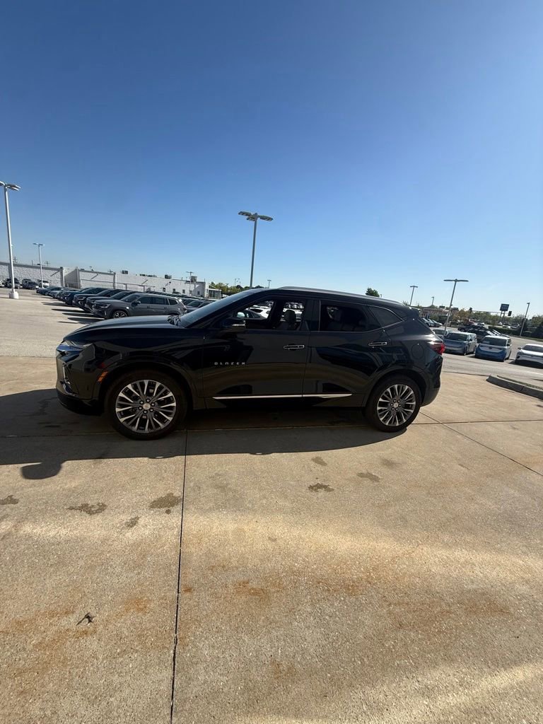 Used 2021 Chevrolet Blazer Premier w/ Driver Confidence II Package AWD/4WD image 5