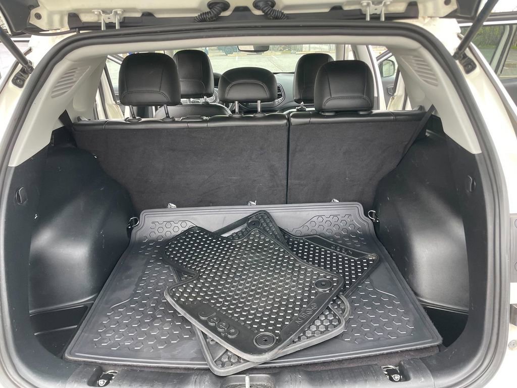 Used 2019 Jeep Compass Latitude w/ Popular Equipment Group AWD/4WD image 25