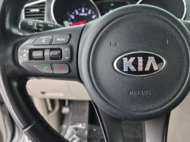 Used 2017 Kia Sedona LX w/ LX Essentials Premium Package FWD image 28