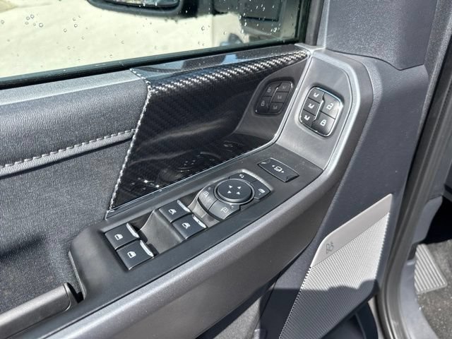 New 2026 Ford F250 Lariat w/ Black Appearance Package AWD/4WD image 28
