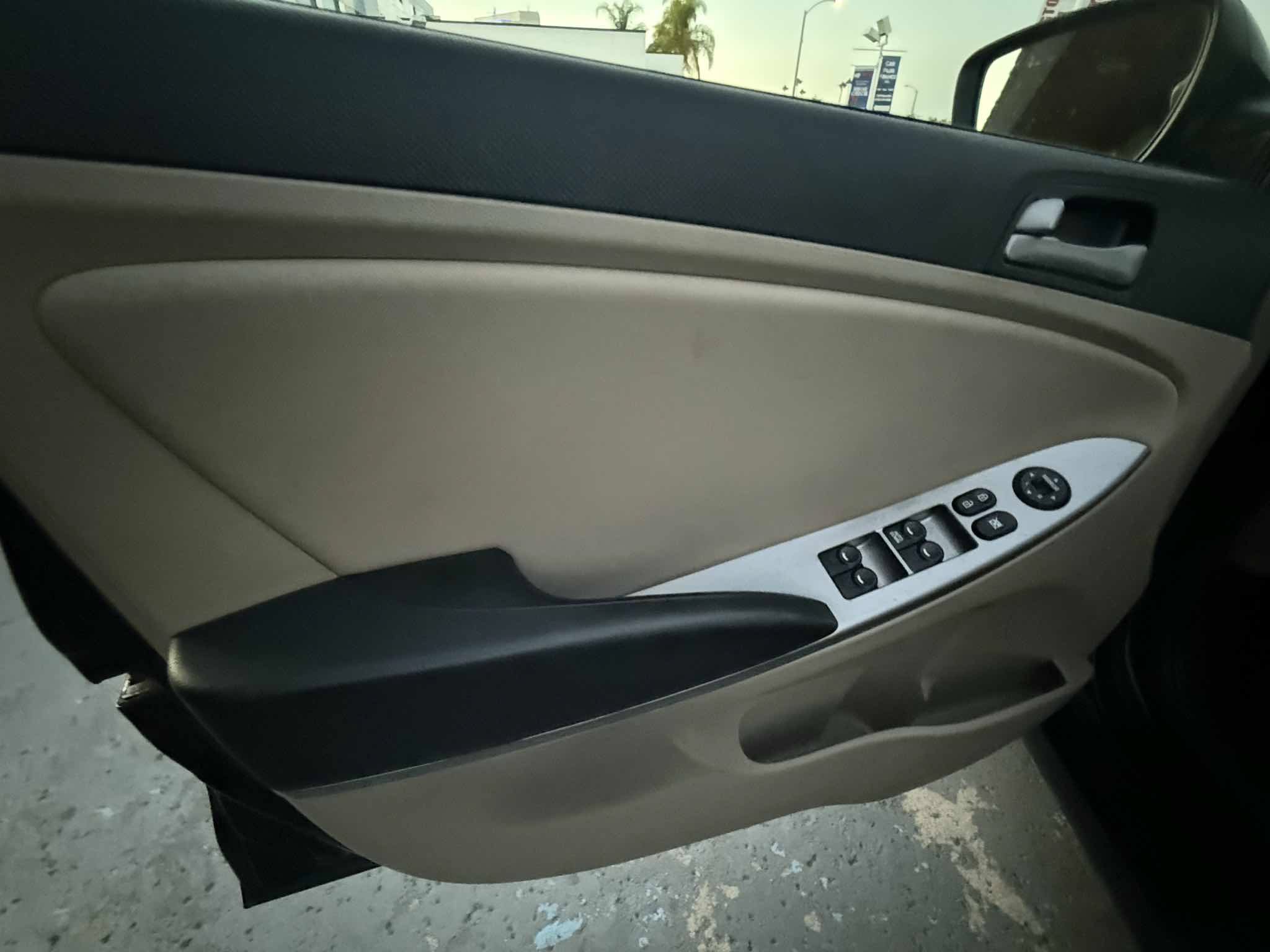Used 2017 Hyundai Accent Value Edition FWD image 53