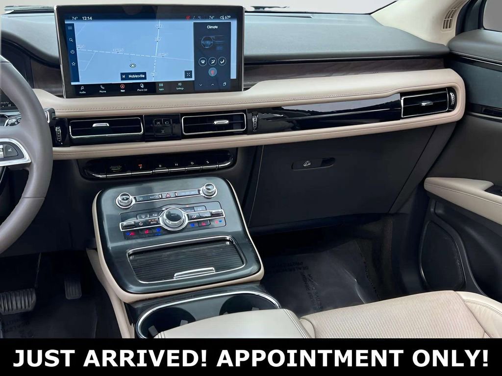 Used 2022 Lincoln Nautilus Reserve FWD image 23
